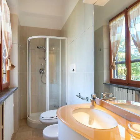 Sleeps 8 Pool Wifi Villa